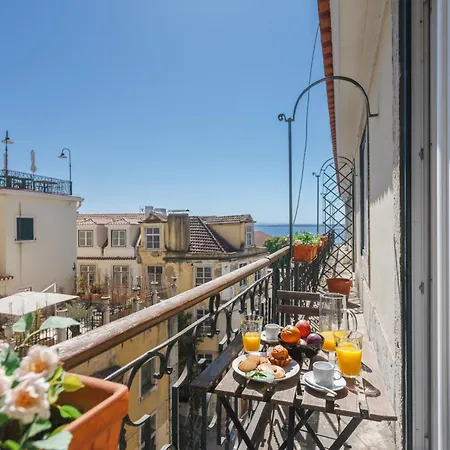 Апартаменты Chiado Prestige View